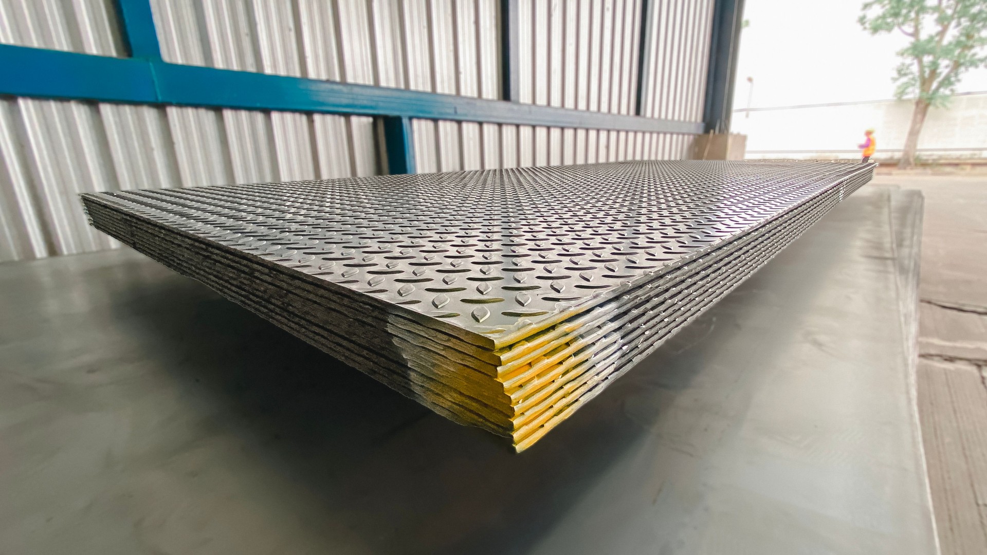 Steel with chicken feet pattern. Checkered plate. Anti-slip pattern sheets. Suitable for flooring or lining walkways, stairs, and cold room walls.Tread plate, checker plate, diamond plate